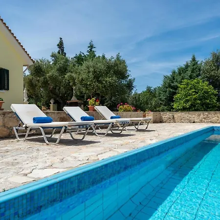 Villa Olivegrove - Nestled In Olive Trees With Private Pool, By Zantewize *