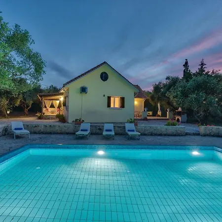 Olivegrove - Nestled In Olive Trees With Private Pool, By Zantewize * Tragaki