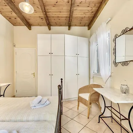 Villa Olivegrove - Nestled In Olive Trees With Private Pool, By Zantewize Tragaki