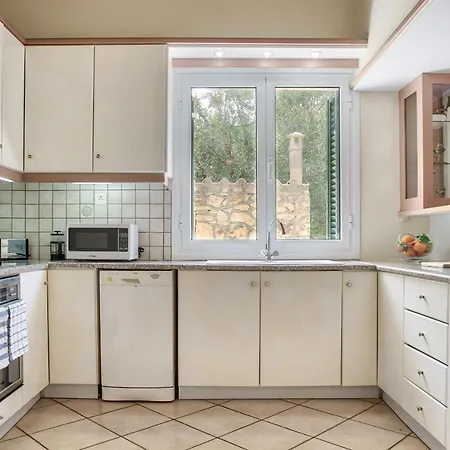 Olivegrove - Nestled In Olive Trees With Private Pool, By Zantewize * Tragaki