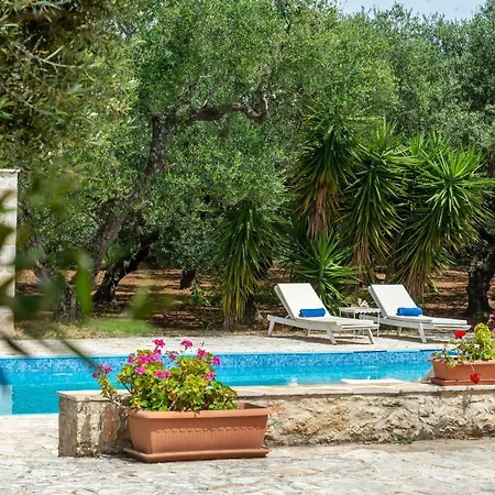 Vilă Olivegrove - Nestled In Olive Trees With Private Pool, By Zantewize *