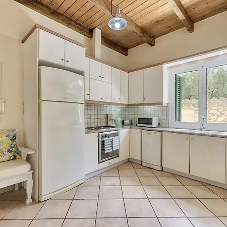 Olivegrove - Nestled In Olive Trees With Private Pool, By Zantewize *