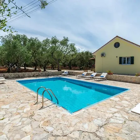 Vilă Olivegrove - Nestled In Olive Trees With Private Pool, By Zantewize Tragaki