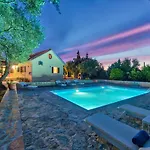 Olivegrove - Nestled In Olive Trees With Private Pool, By Zantewize * تراغاكي