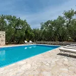 Olivegrove - Nestled In Olive Trees With Private Pool, By Zantewize